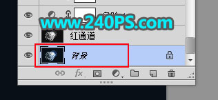 Photoshop如何巧用通道工具摳出透明水母